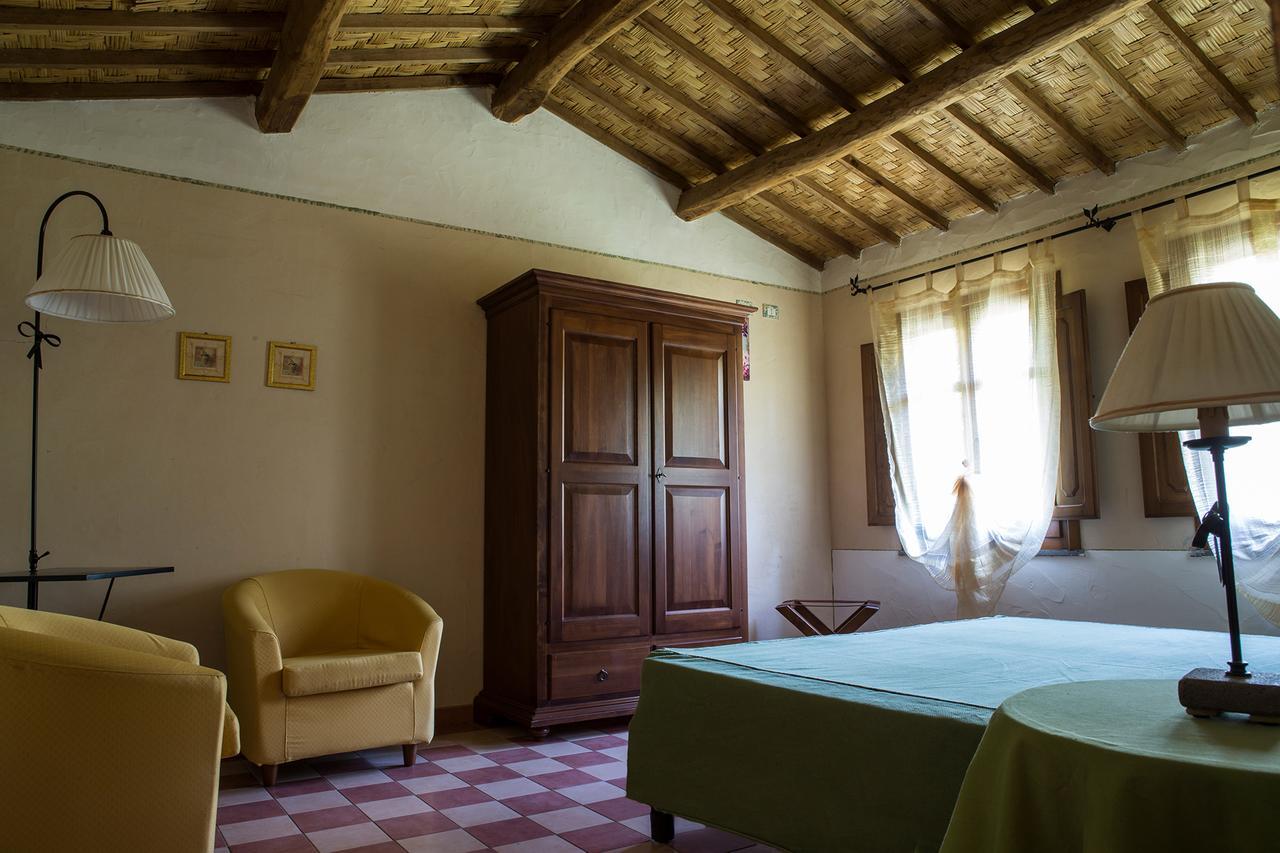 Country Hotel Mandra Edera Abbasanta ภายนอก รูปภาพ