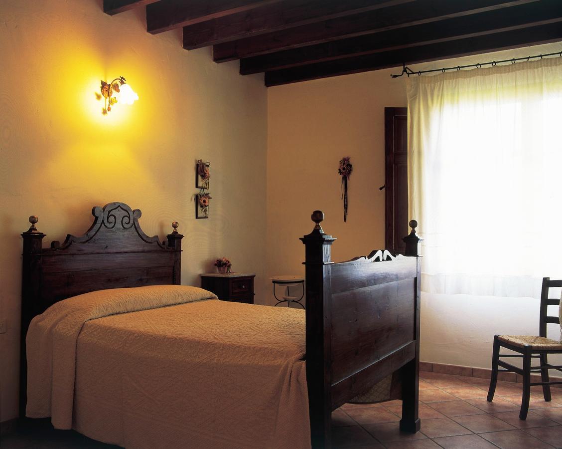 Country Hotel Mandra Edera Abbasanta ภายนอก รูปภาพ